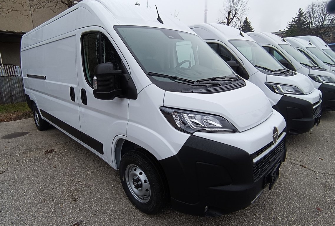Opel Movano