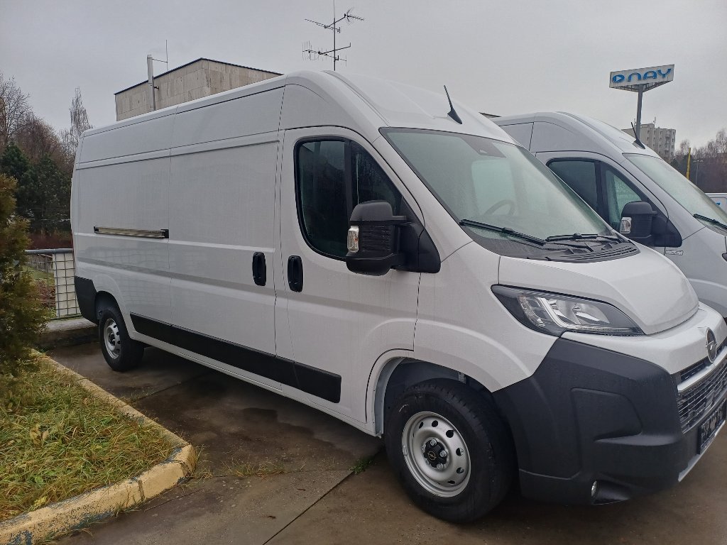 Opel Movano