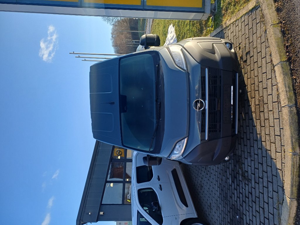 Opel Movano