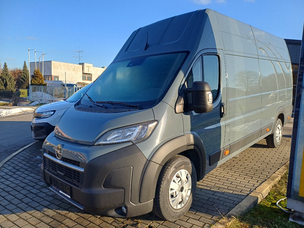 Opel Movano
