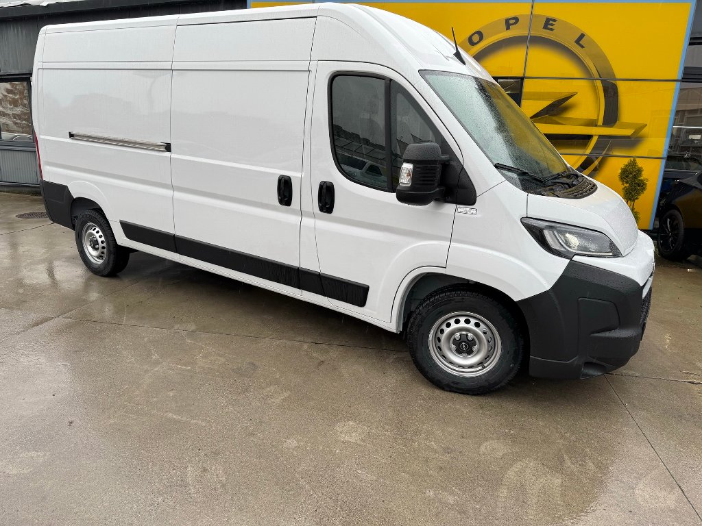Opel Movano
